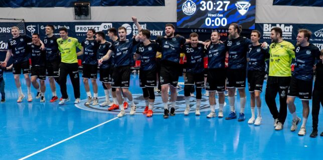 Základní část zakončili Lovci vítězstvím, v play-off je čeká Brno